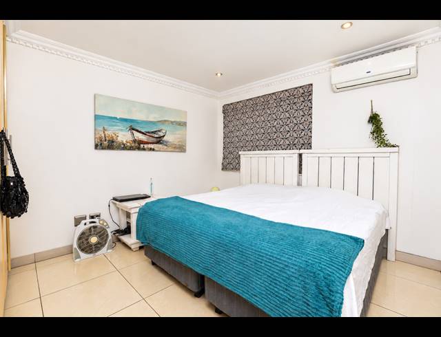 1 BEDROOM APARTMENT FOR SALE IN POINT WATERFRONT